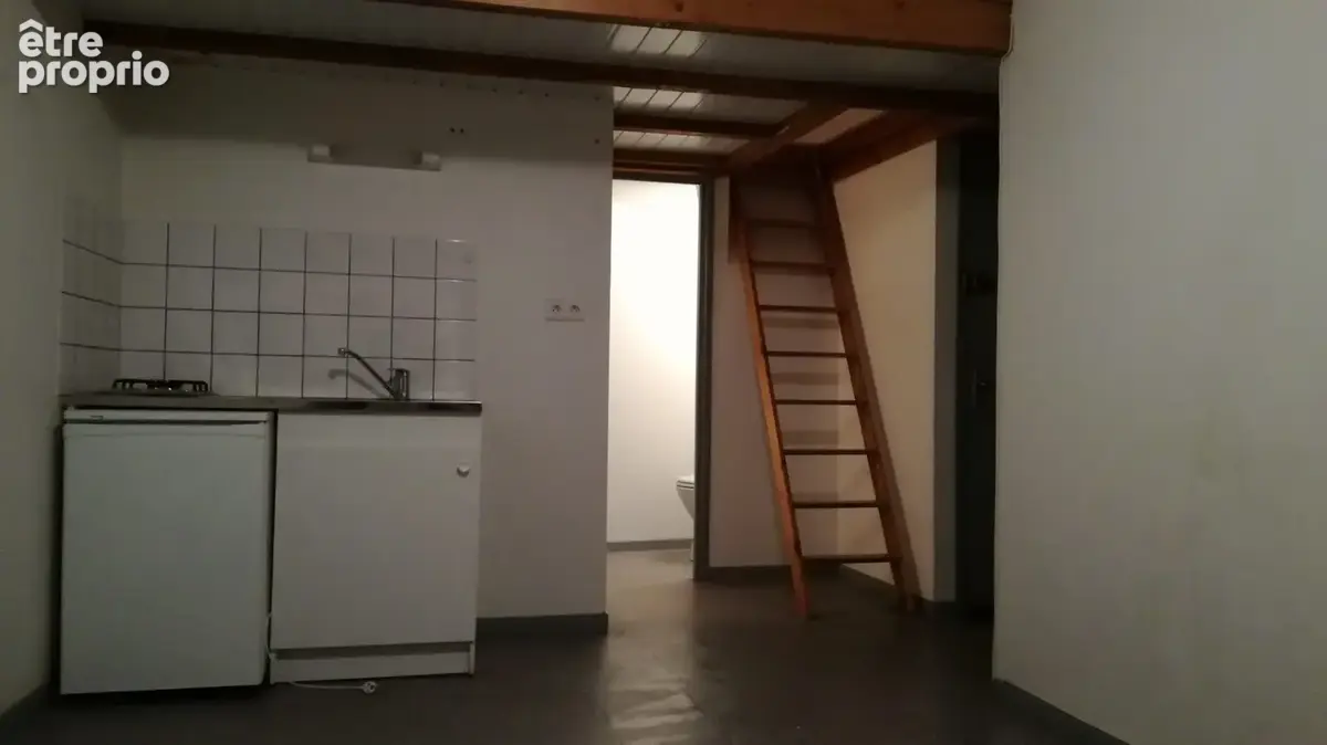 Appartement 97 m² à Saint-Flour  - photo 6