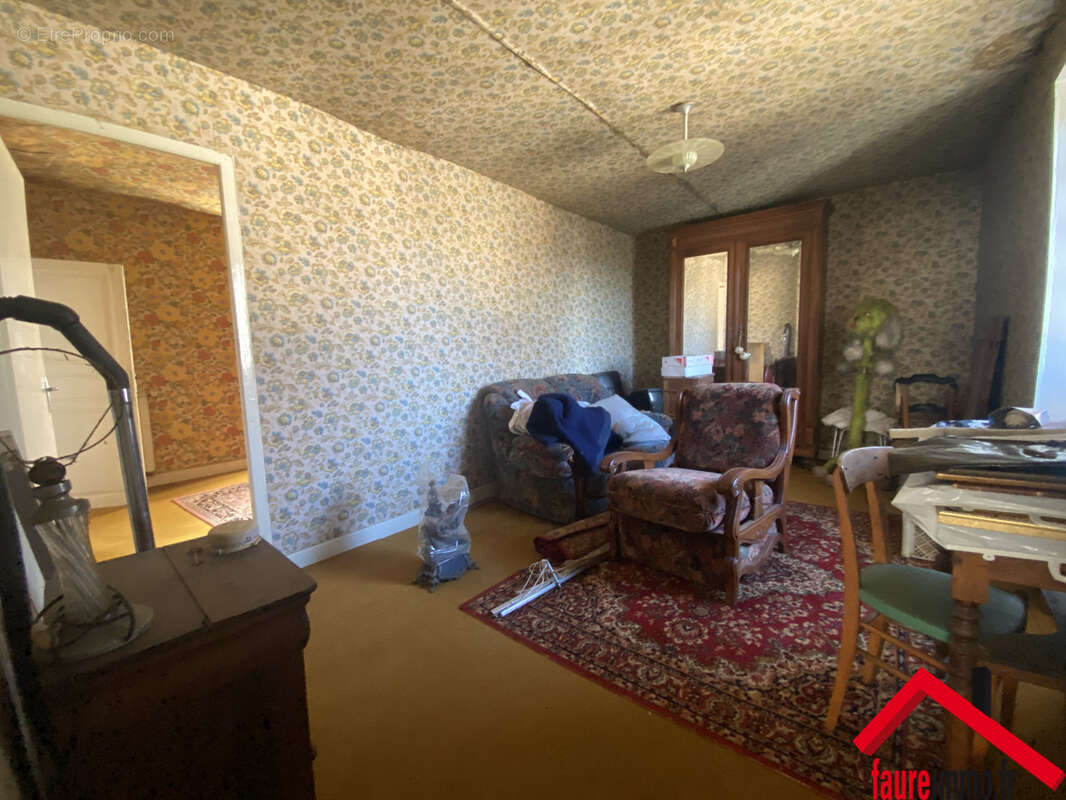 Maison à SAINTE-FEREOLE