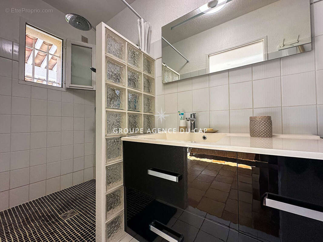 Maison à LES ISSAMBRES