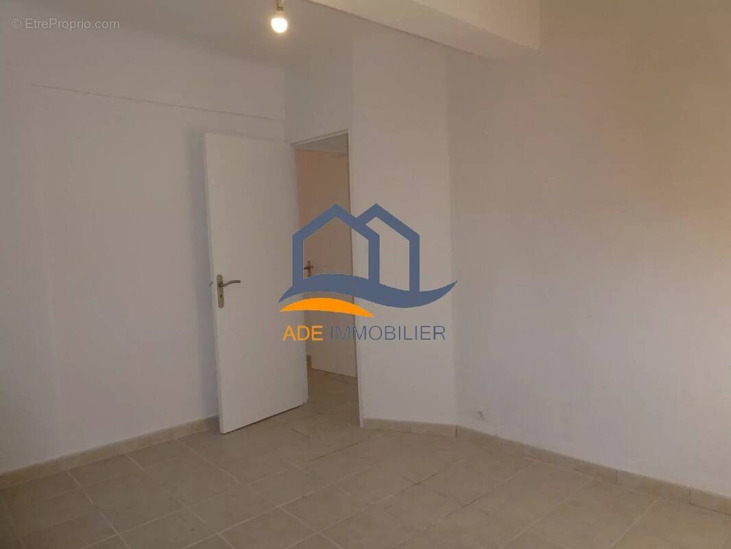 Appartement à EGUILLES