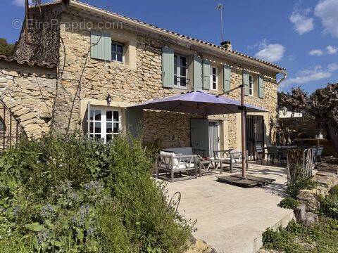 Maison à LE CASTELLET