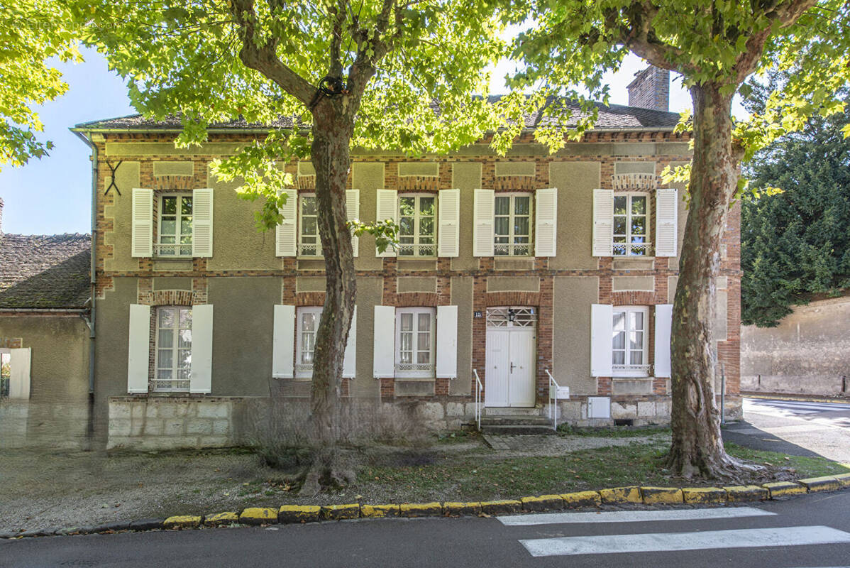 Maison à FONTAINEBLEAU