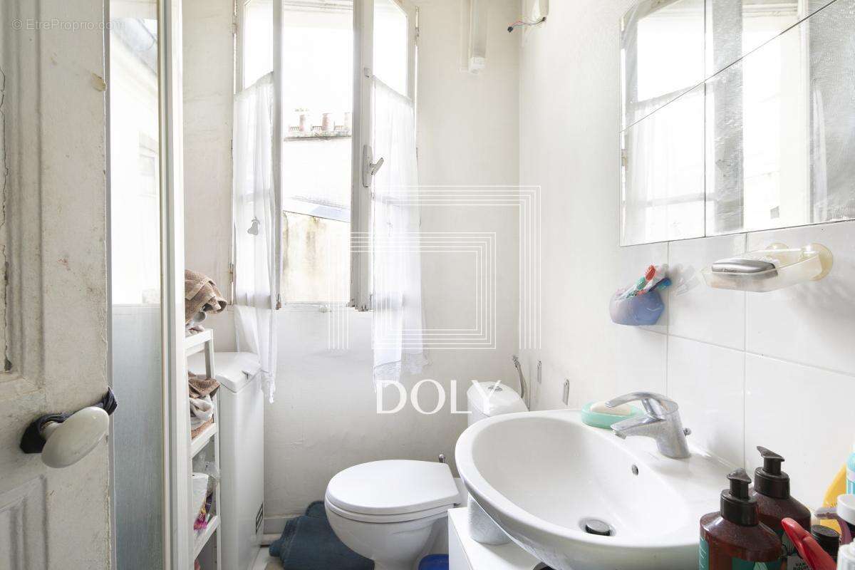 Appartement à PARIS-11E