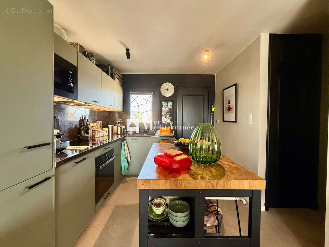 Appartement à COGOLIN