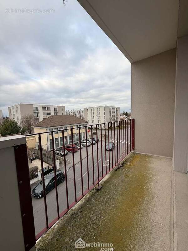 Un balcon - Appartement à LAON