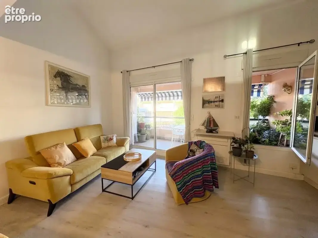 Appartement 4 pièces 86 m² à vendre à Carqueiranne (83320) - photo 5