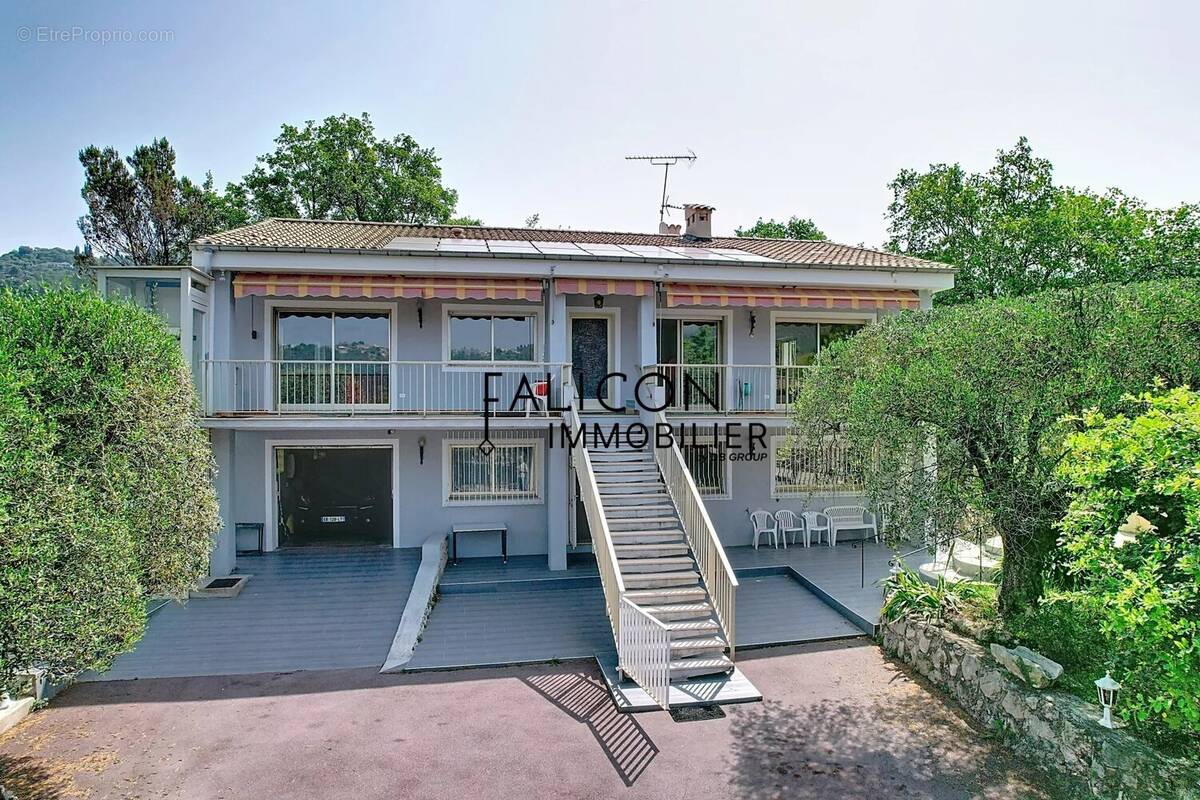 Maison à TOURRETTE-LEVENS