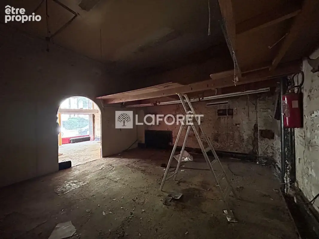 Local commercial Paris 64,2 m2 - photo 5