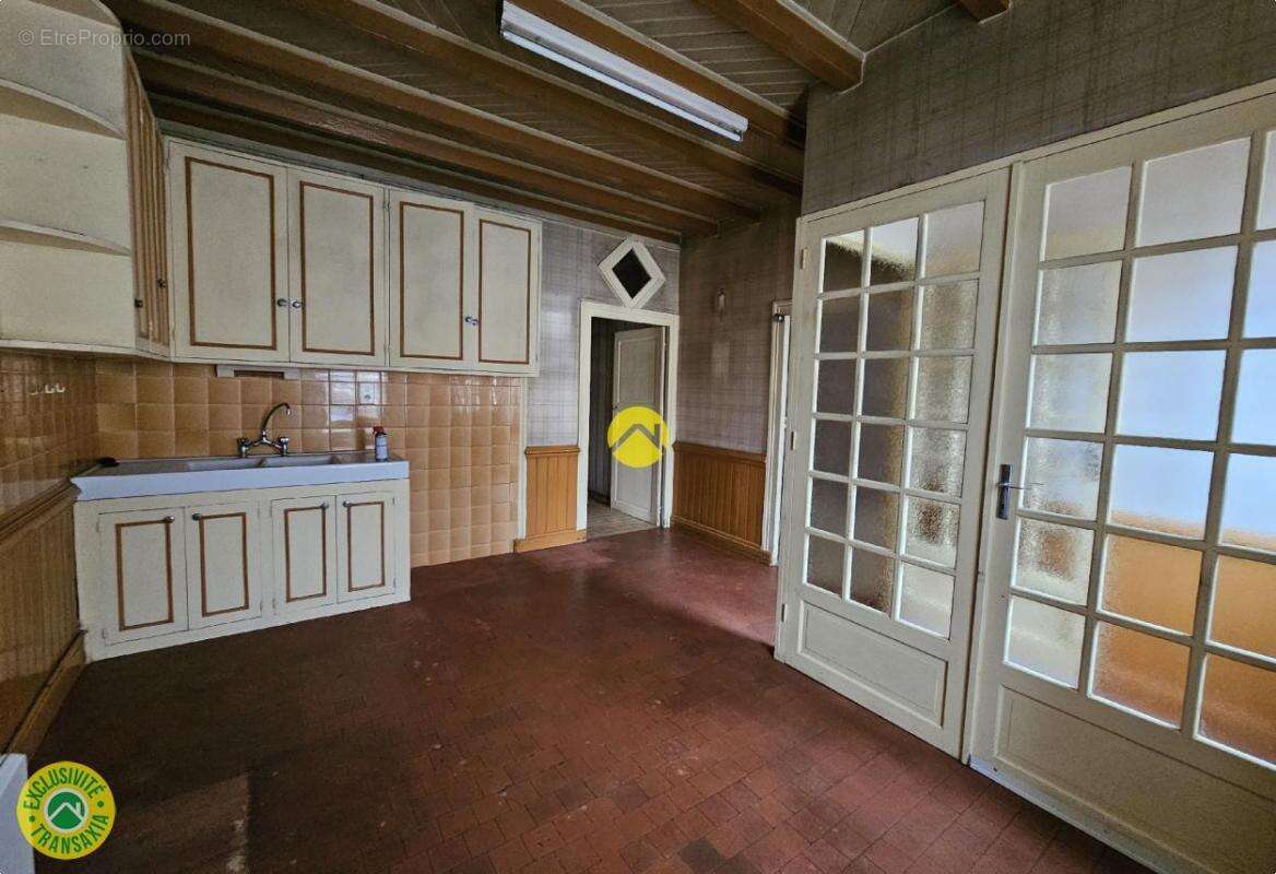 Maison à BIZENEUILLE