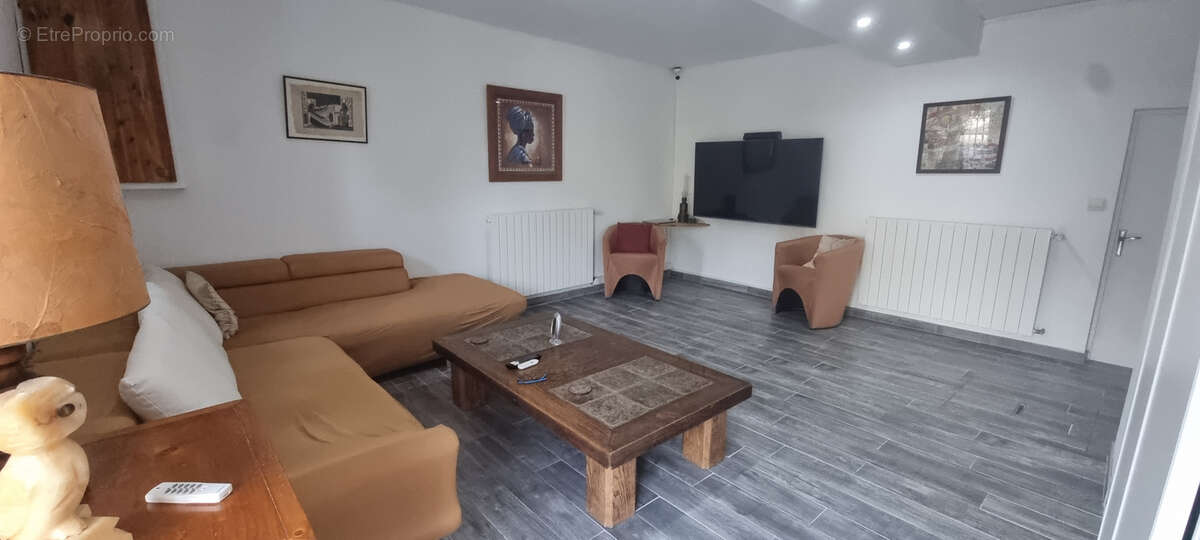 Maison à SAINT-SEROTIN