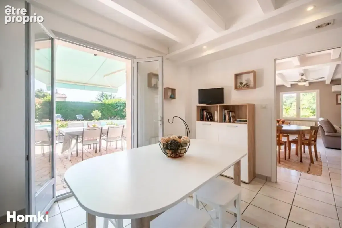 Villa familiale de 150 m² avec piscine à Laiz (01290) — Proche Mâcon, Villefranche et Lyon - photo 5