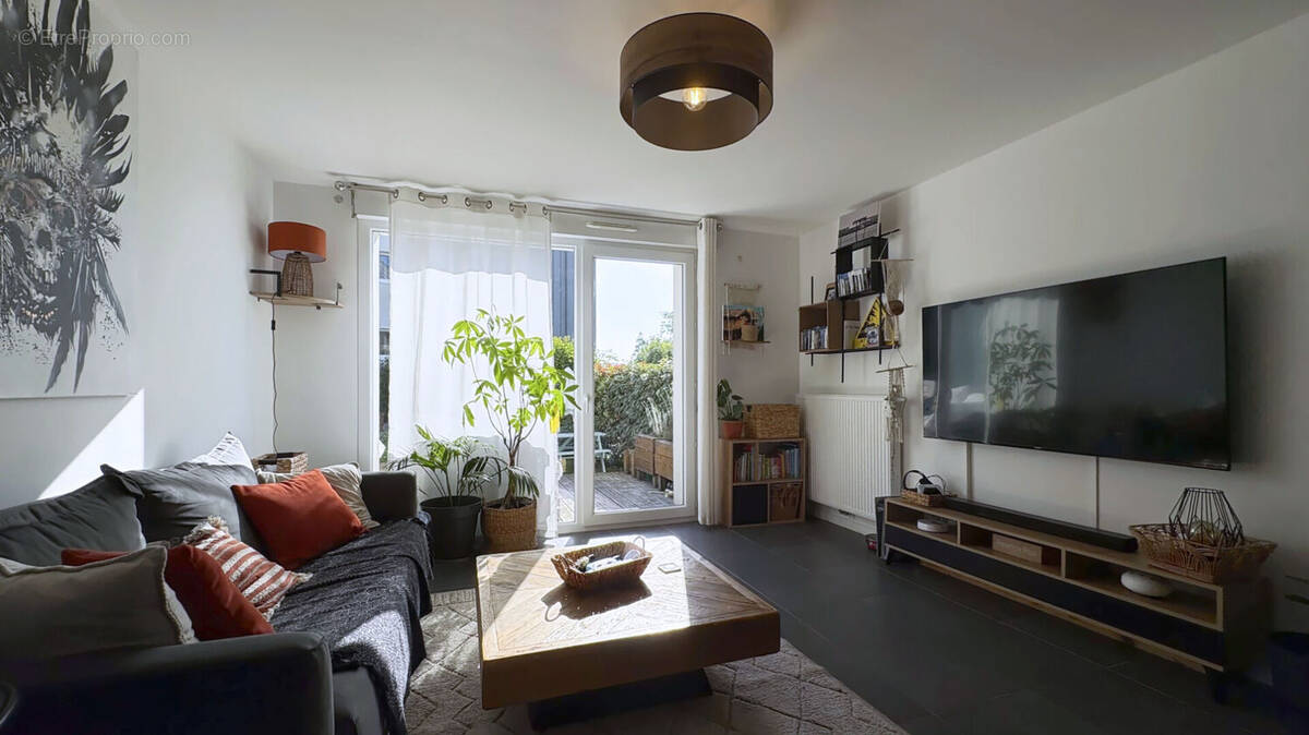 Appartement à MURES