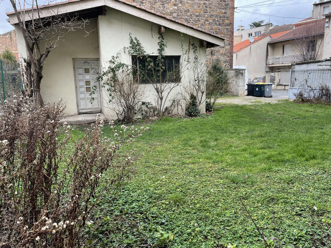 Dupplex avec terrain privatif de  230 m2 - photo 11