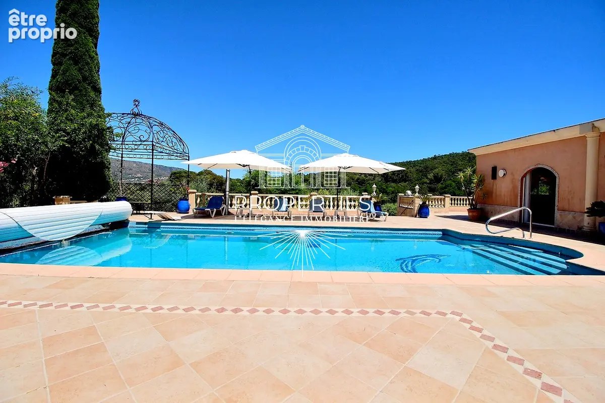 Maison à BORMES-LES-MIMOSAS