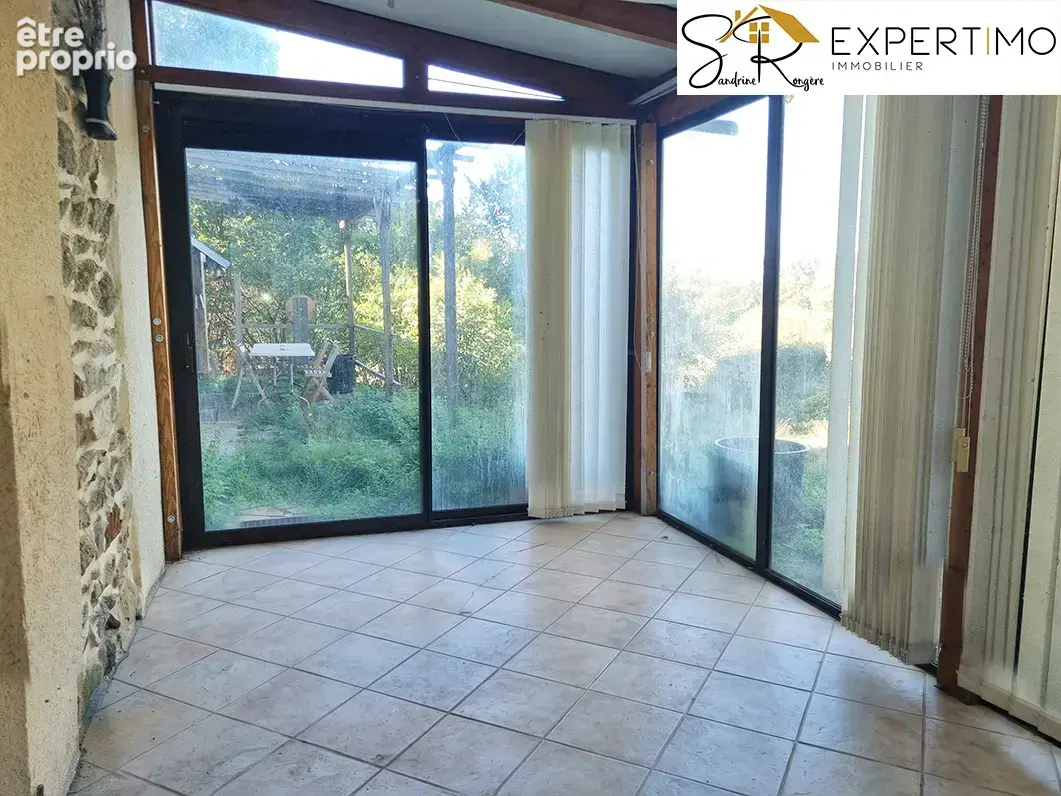 Maison en pierre de 119 m2   Terrain de 1 345 m2   Gouttières (63390) - photo 8