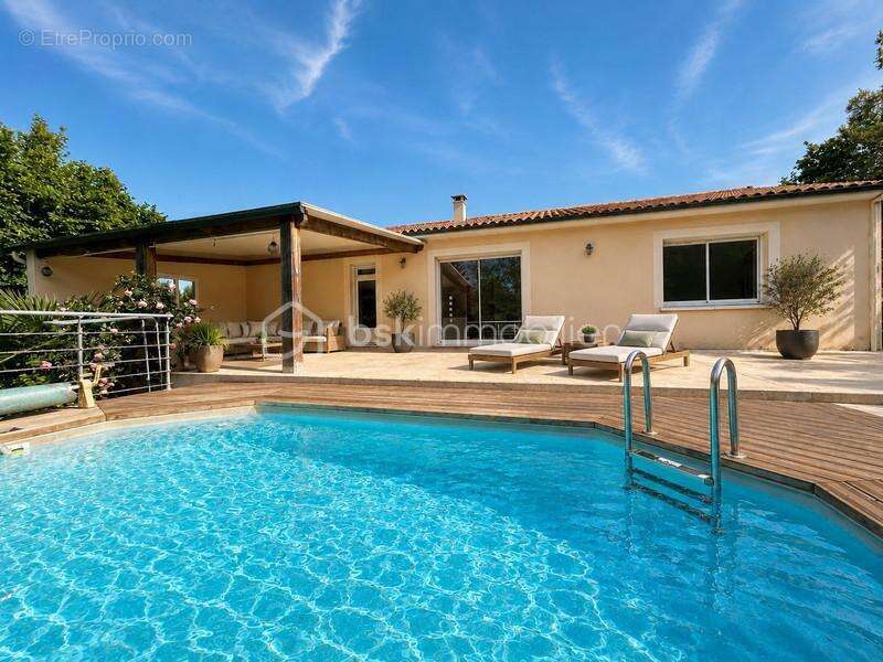 BELLE MAISON de plain-pied avec piscine sur terrain de 2962 m2 - photo 2