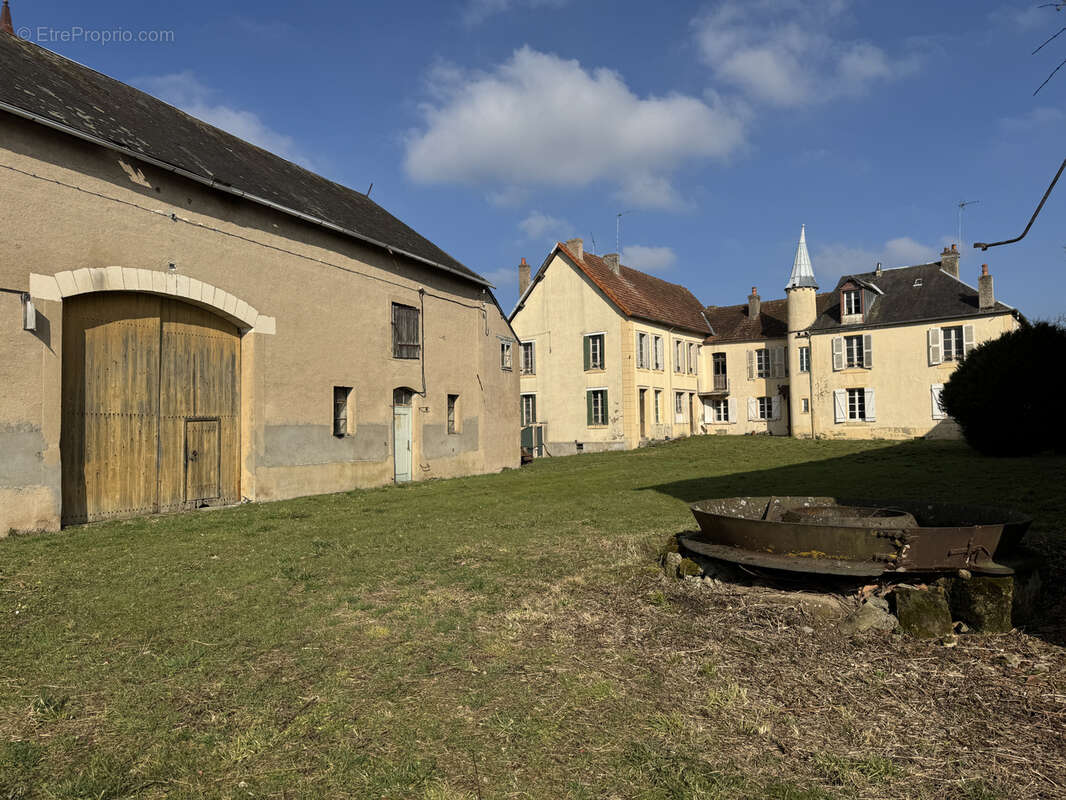 Maison à CORBIGNY