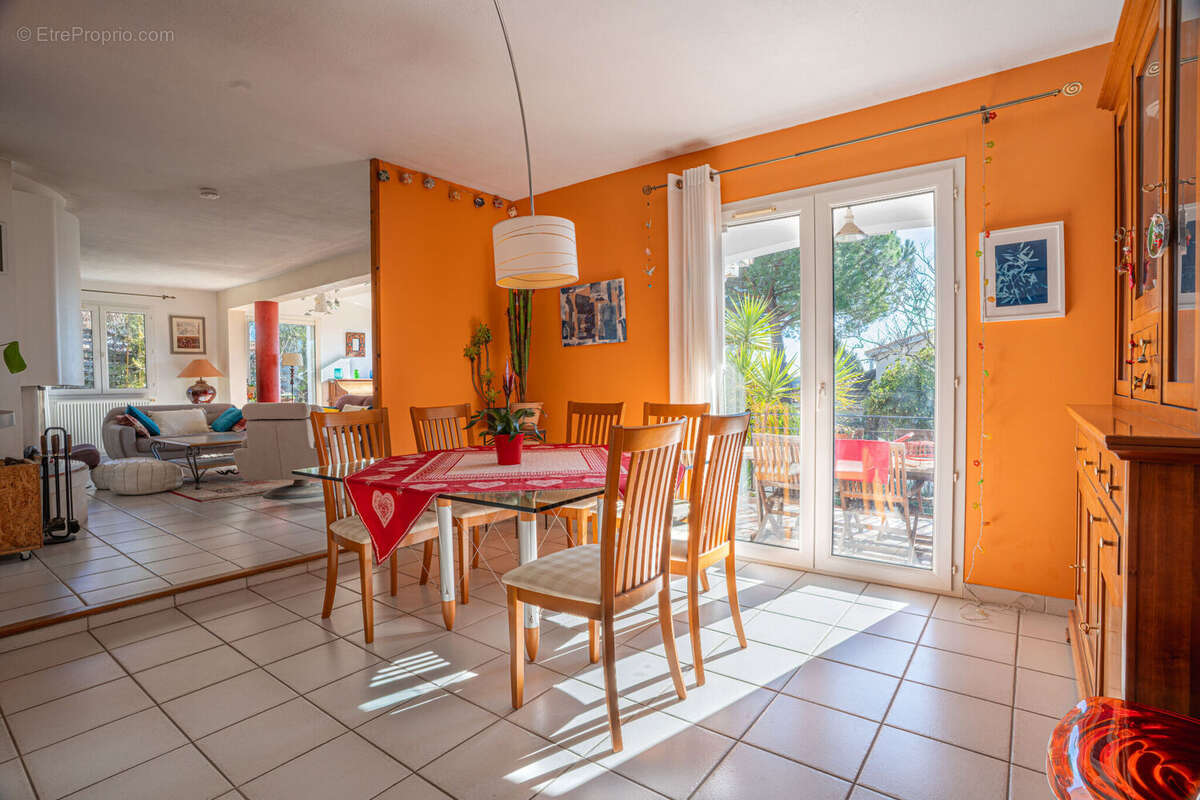 Maison 160 m² à Castelnau-Le-Lez  - photo 6