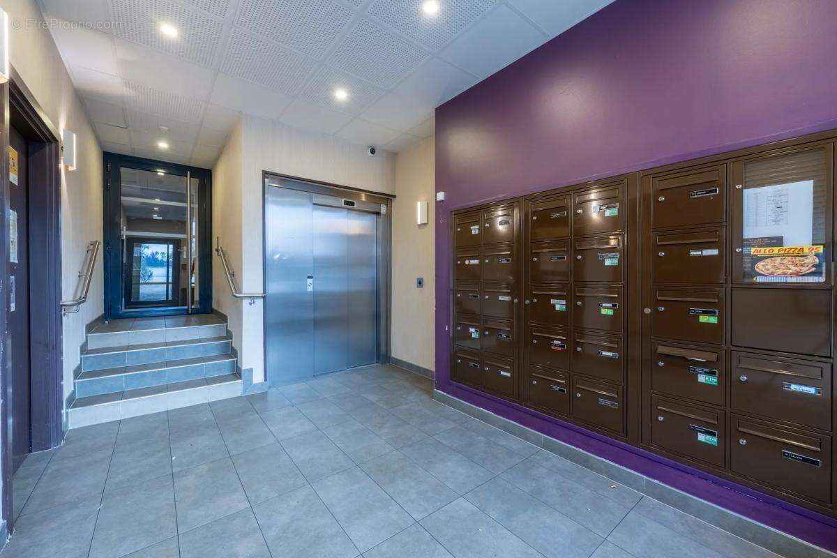 Appartement à SAINT-OUEN-L'AUMONE