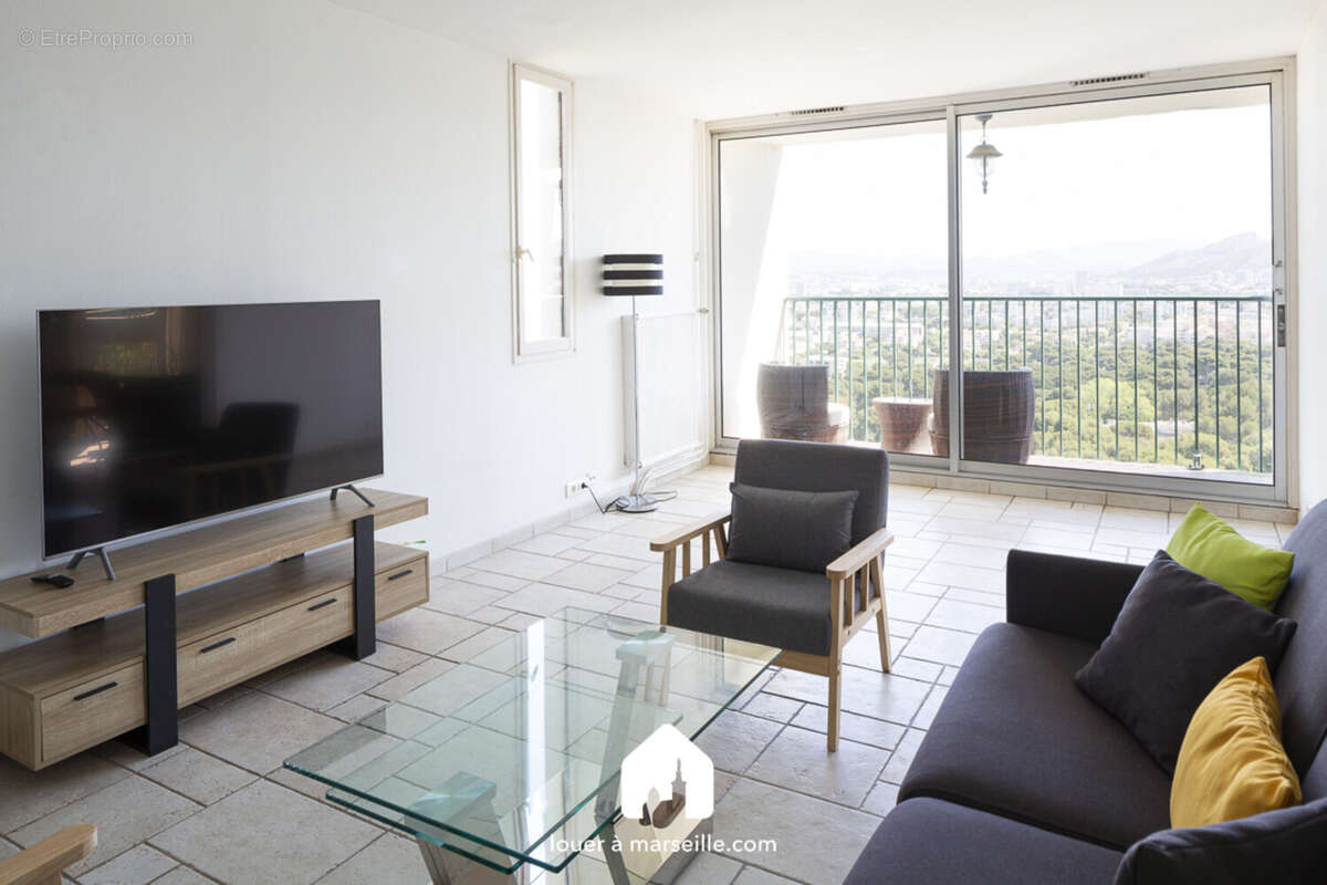 Appartement à MARSEILLE-8E