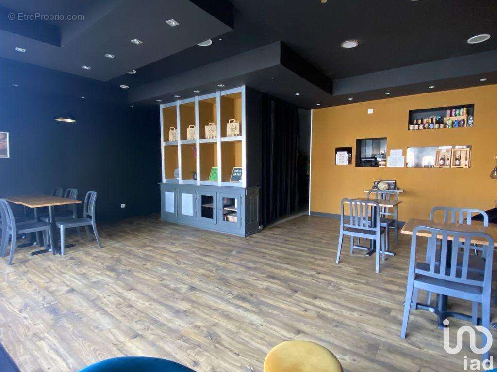 Photo 4 - Commerce à FONBEAUZARD