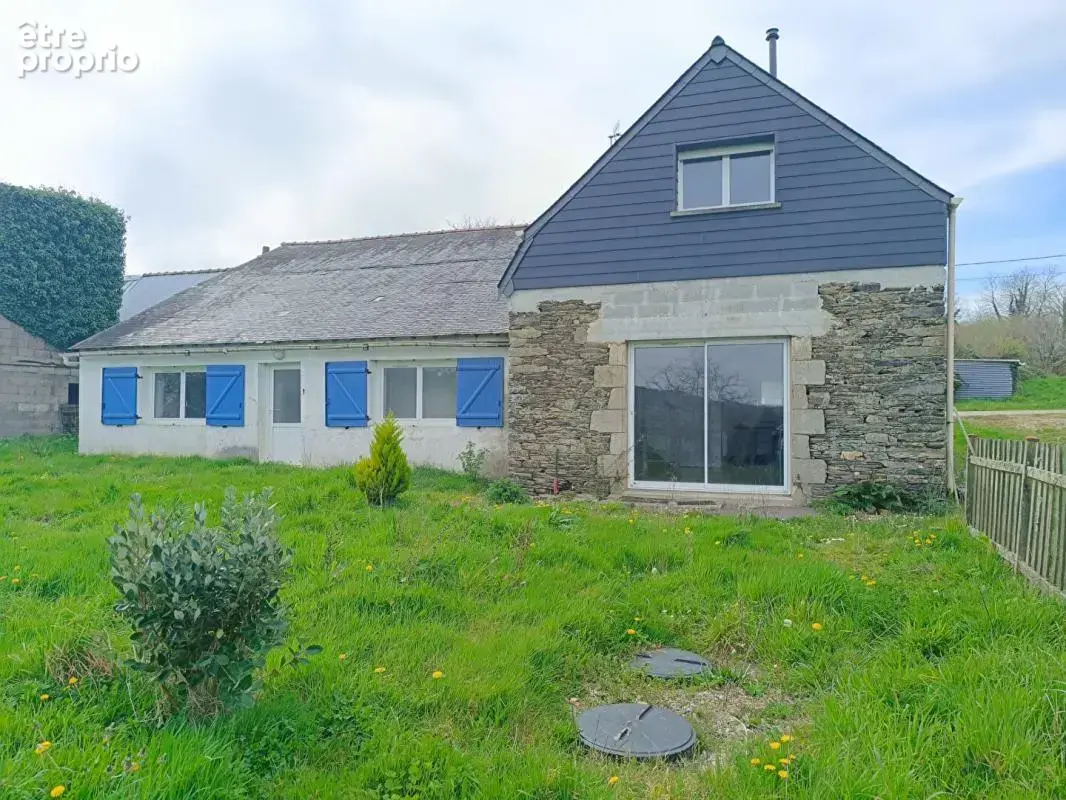 Maison à LAZ