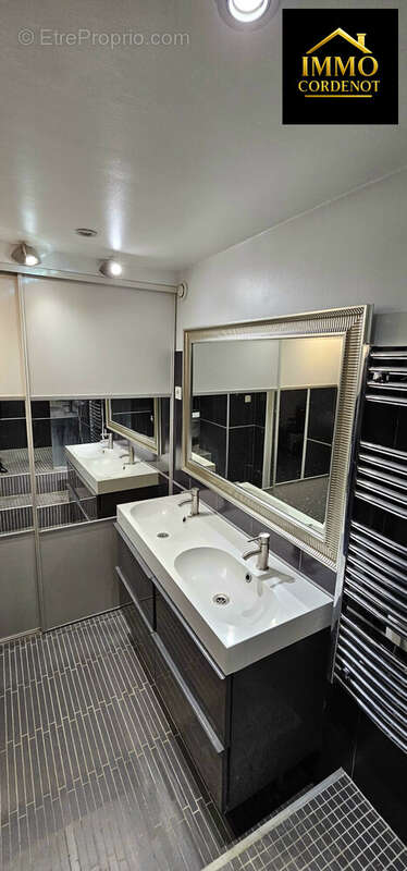 Appartement à FLASSANS-SUR-ISSOLE