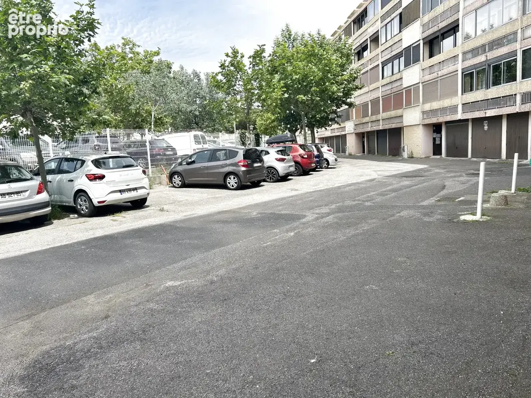 À Balaruc-Les-Bains, grand appartement avec balcon à vendre - photo 17