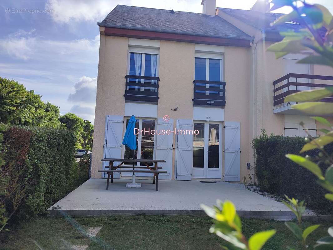 Appartement à COURSEULLES-SUR-MER