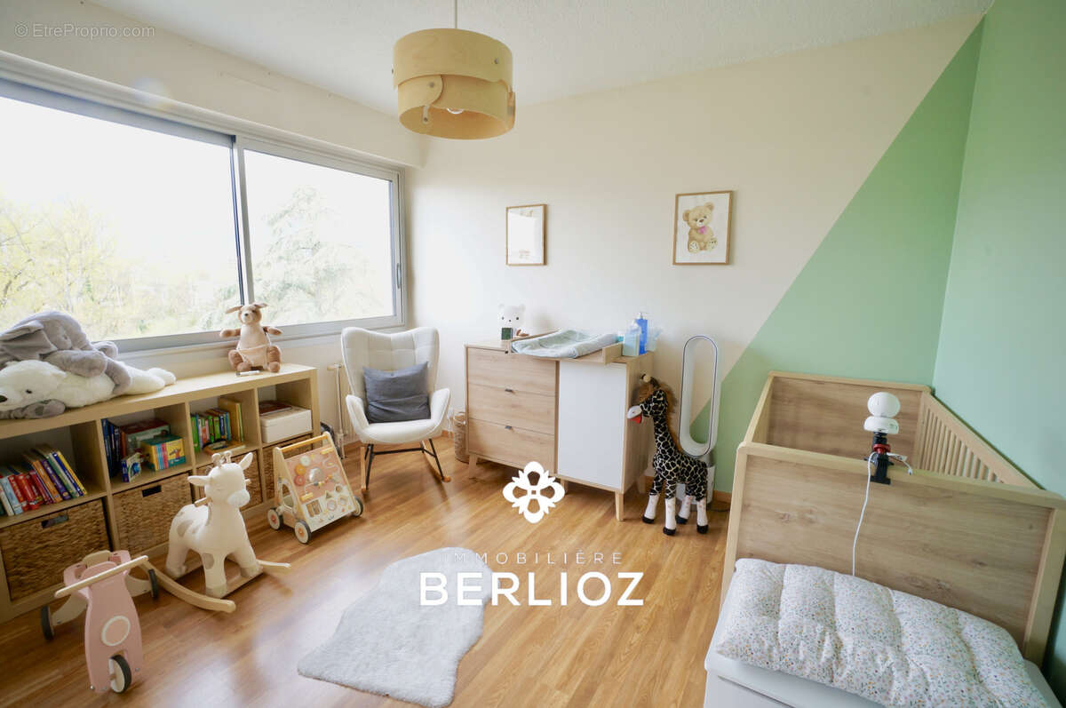 Appartement à MEYLAN