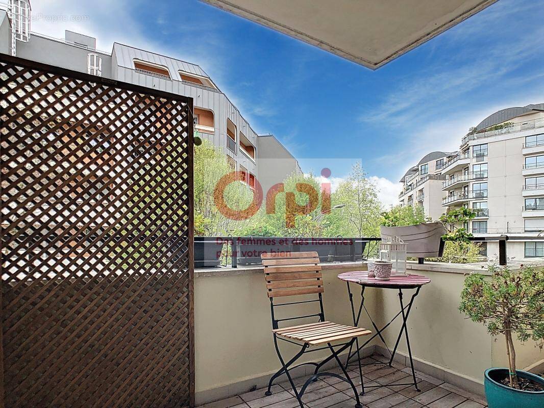 Appartement à ISSY-LES-MOULINEAUX