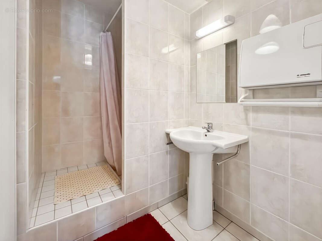 Appartement à PAREMPUYRE