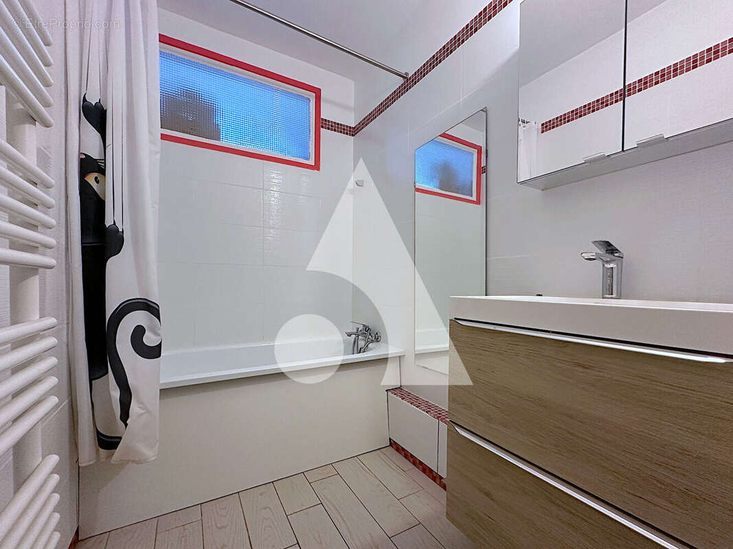 Appartement à CORBEIL-ESSONNES