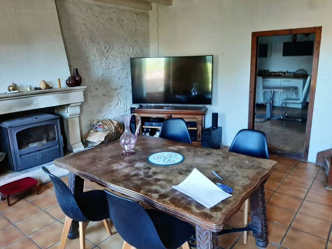 Maison à MONTOURNAIS