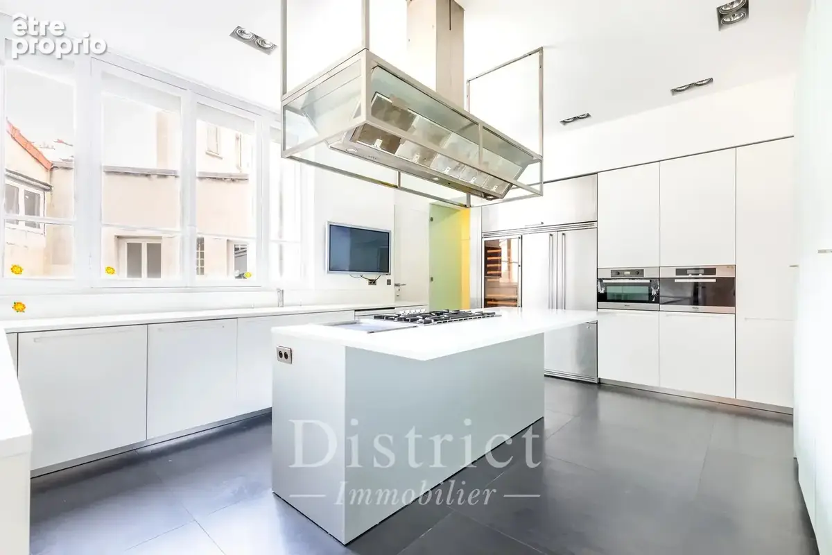Exclusivité - Niel / Ternes. Appartement familial de 280 m² . Plan parfait. - photo 5