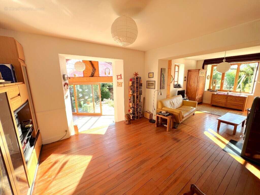 Maison 210 m² à Bloye  - photo 4