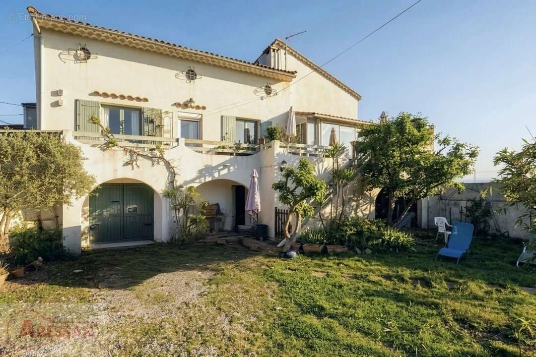 Maison à RIBAUTE-LES-TAVERNES