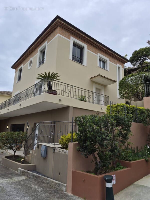 Appartement à MENTON