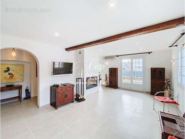 Maison à BORMES-LES-MIMOSAS