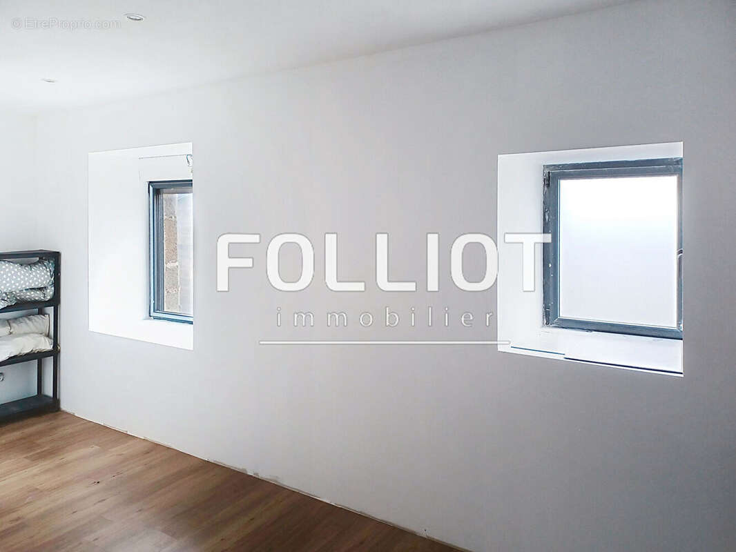 Maison à BAZOUGES-LA-PEROUSE