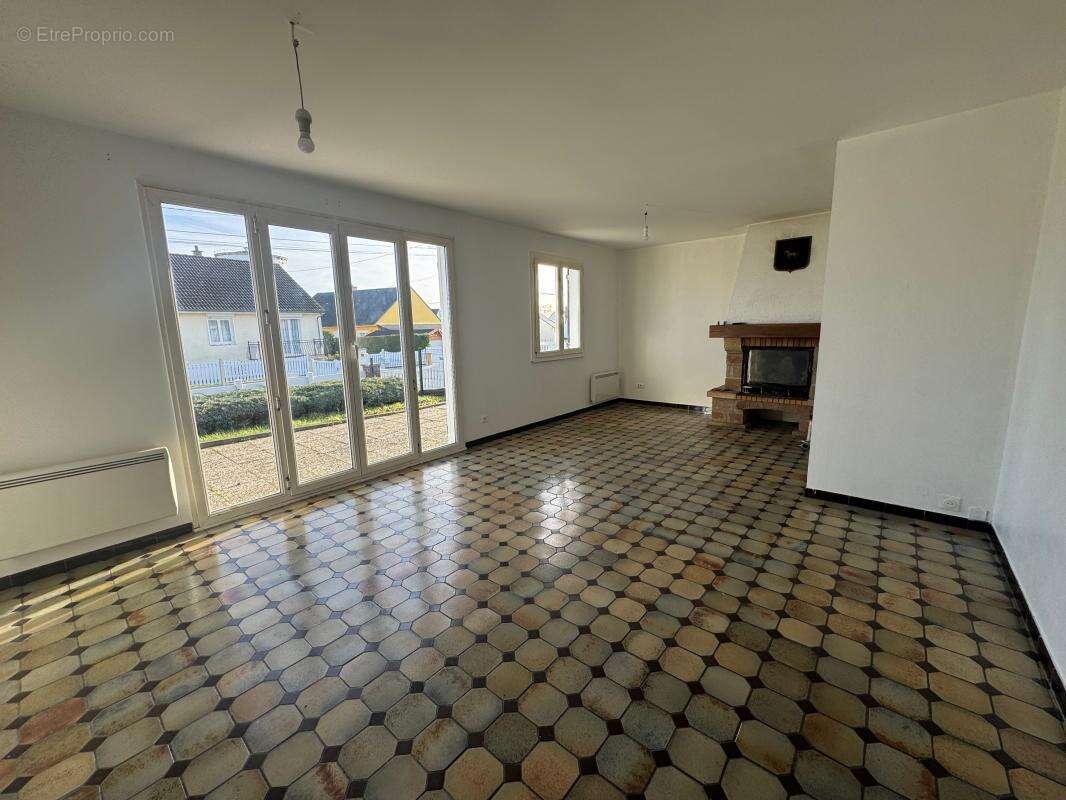 Maison à SAINT-JUST-EN-CHAUSSEE