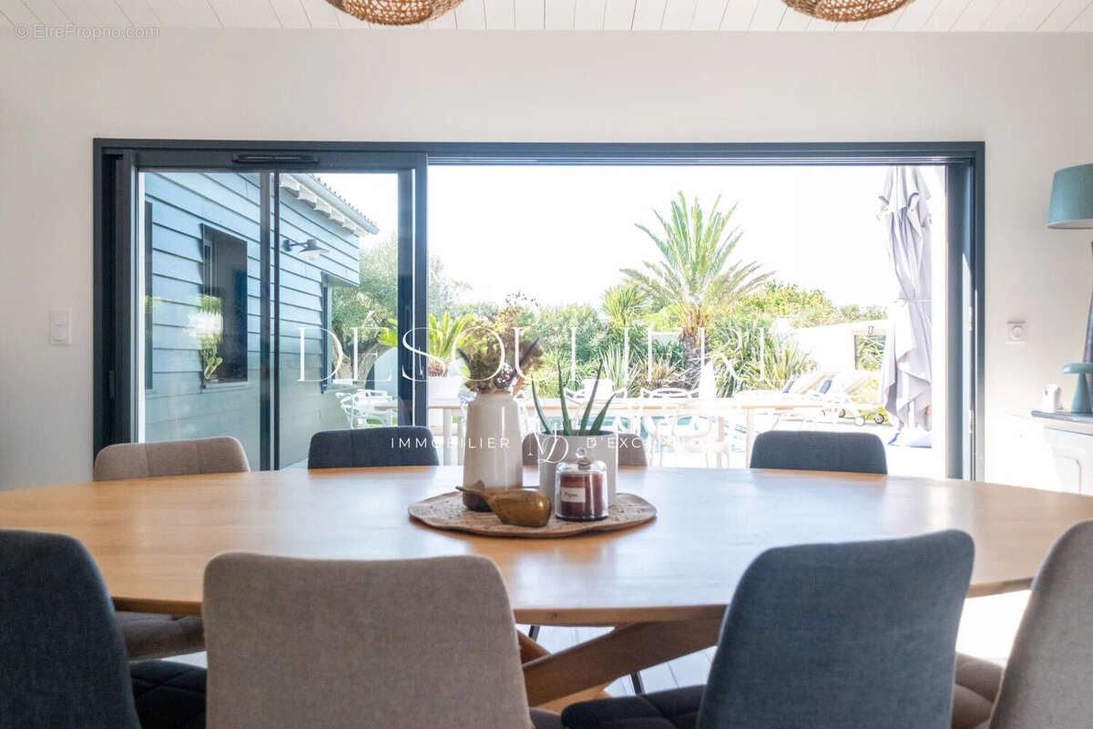 Maison 200 m² à Rivedoux-Plage  - photo 9