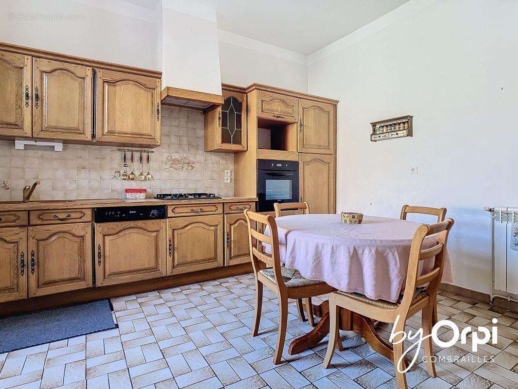 Maison à SAINT-ELOY-LES-MINES