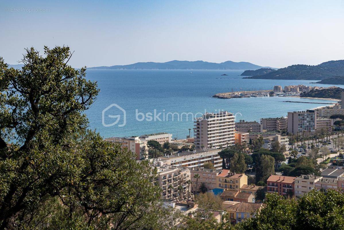Appartement à LE LAVANDOU