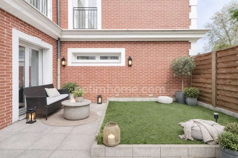 Appartement à LE BLANC-MESNIL
