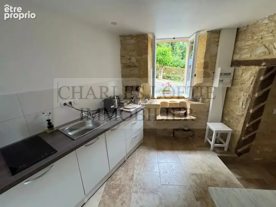 Charmant ensemble immobilier en pierre avec jardin au cœur d'un village en Bouriane - photo 18