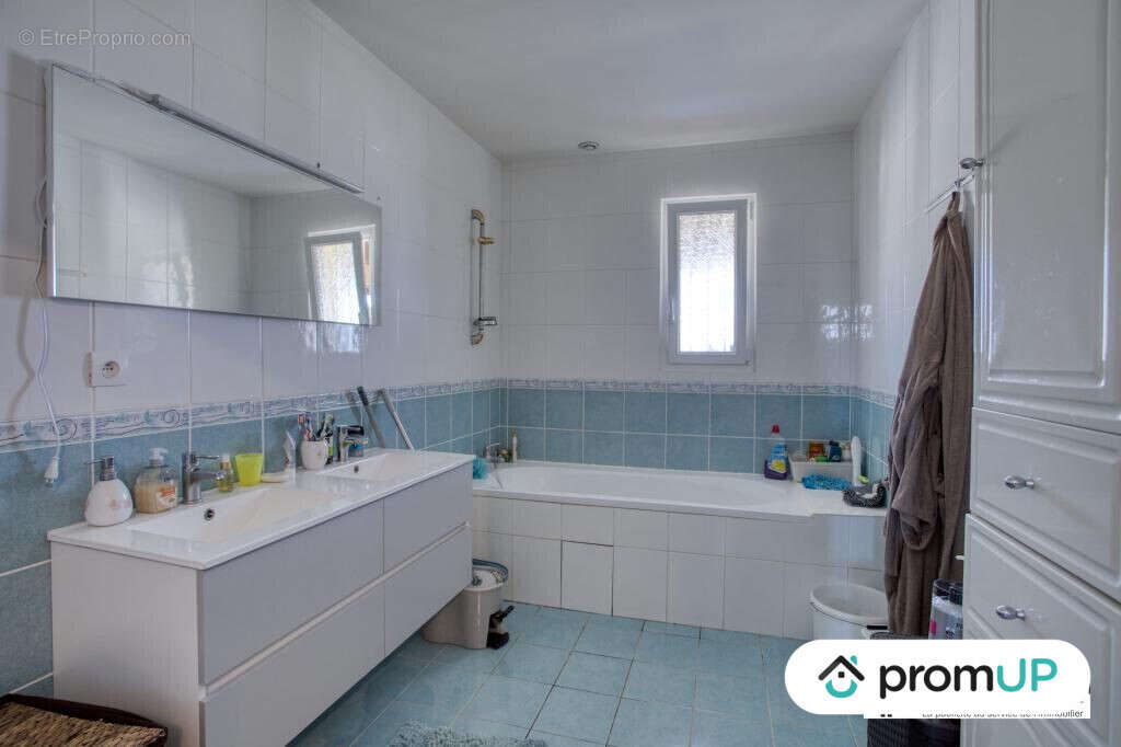 Maison à SAINT-MICHEL-TUBOEUF