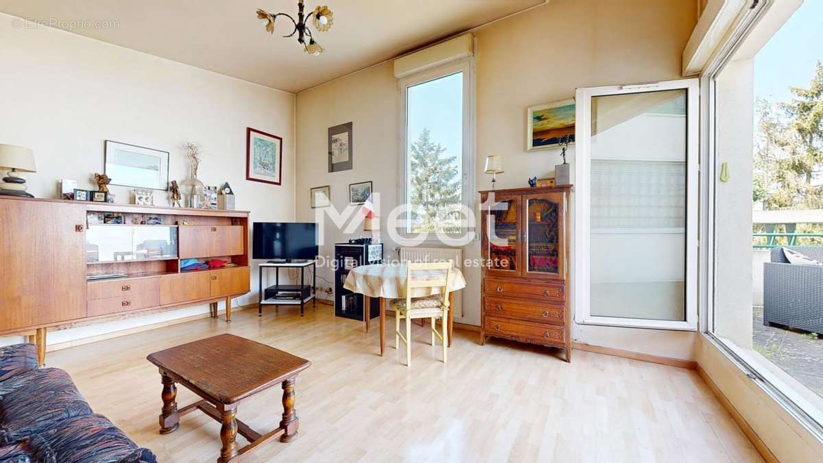 Appartement à LES ULIS
