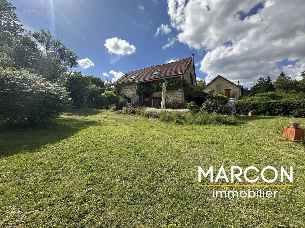 Appartement à VAREILLES
