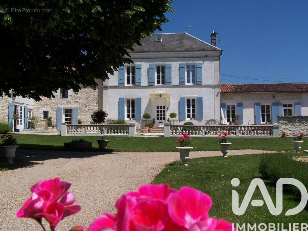 Photo 1 - Maison à COURCELLES